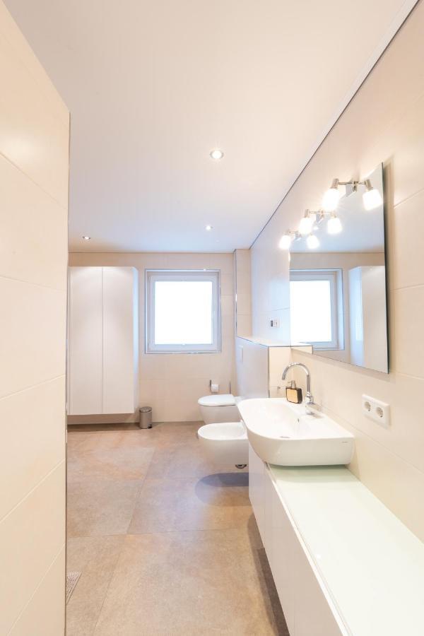 -Zentrale Wohnung-Balkon-Desingerkueche- Bielefeld Eksteriør billede