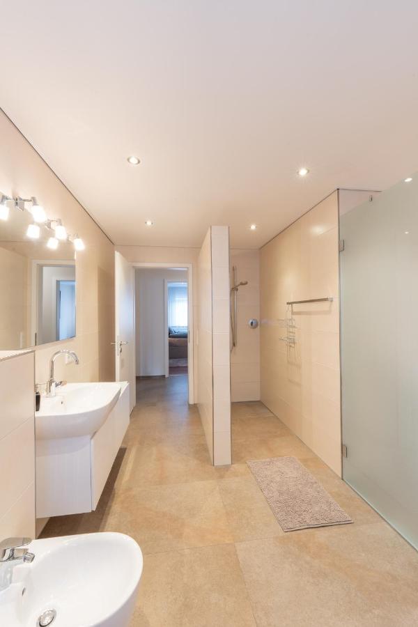 -Zentrale Wohnung-Balkon-Desingerkueche- Bielefeld Eksteriør billede